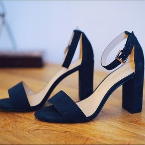 Navy blue heels